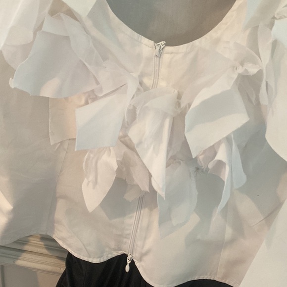 Anne Fontaine white zip up blouse with frilly trim - Picture 5 of 6